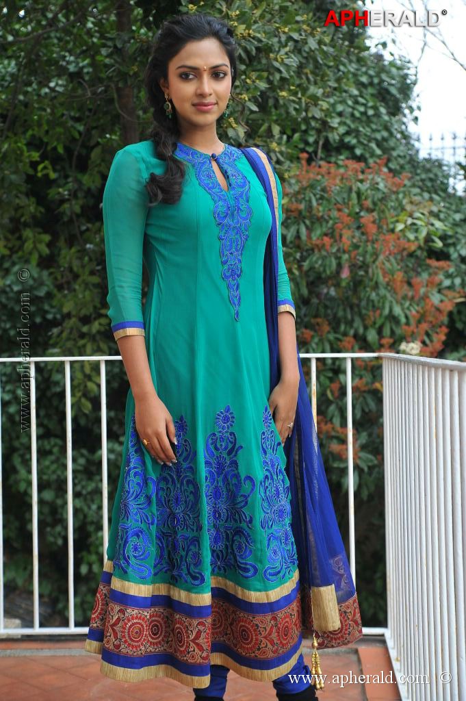 Amala Paul New Photos