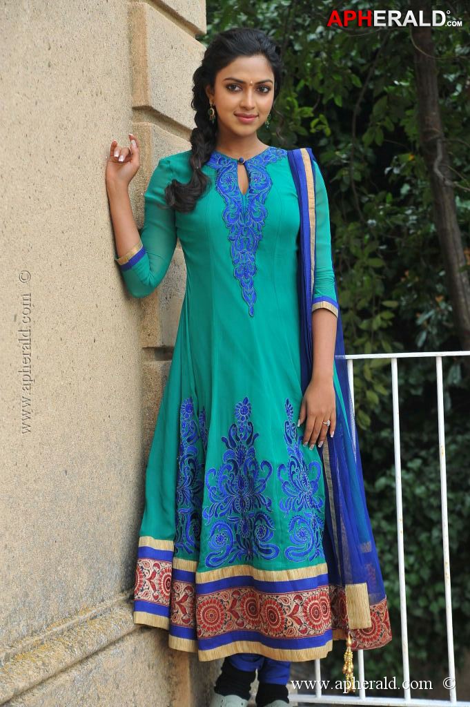 Amala Paul New Photos