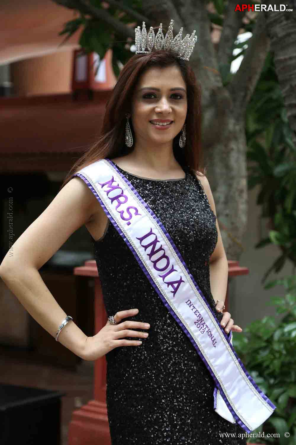 Amita Piyush Motwani Photos