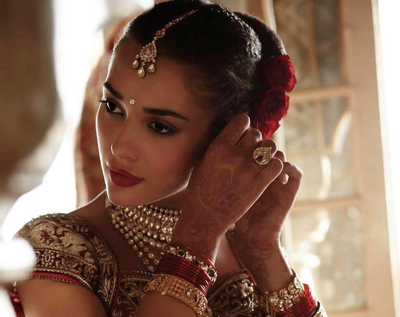 Amy Jackson Beautiful Photoshoot