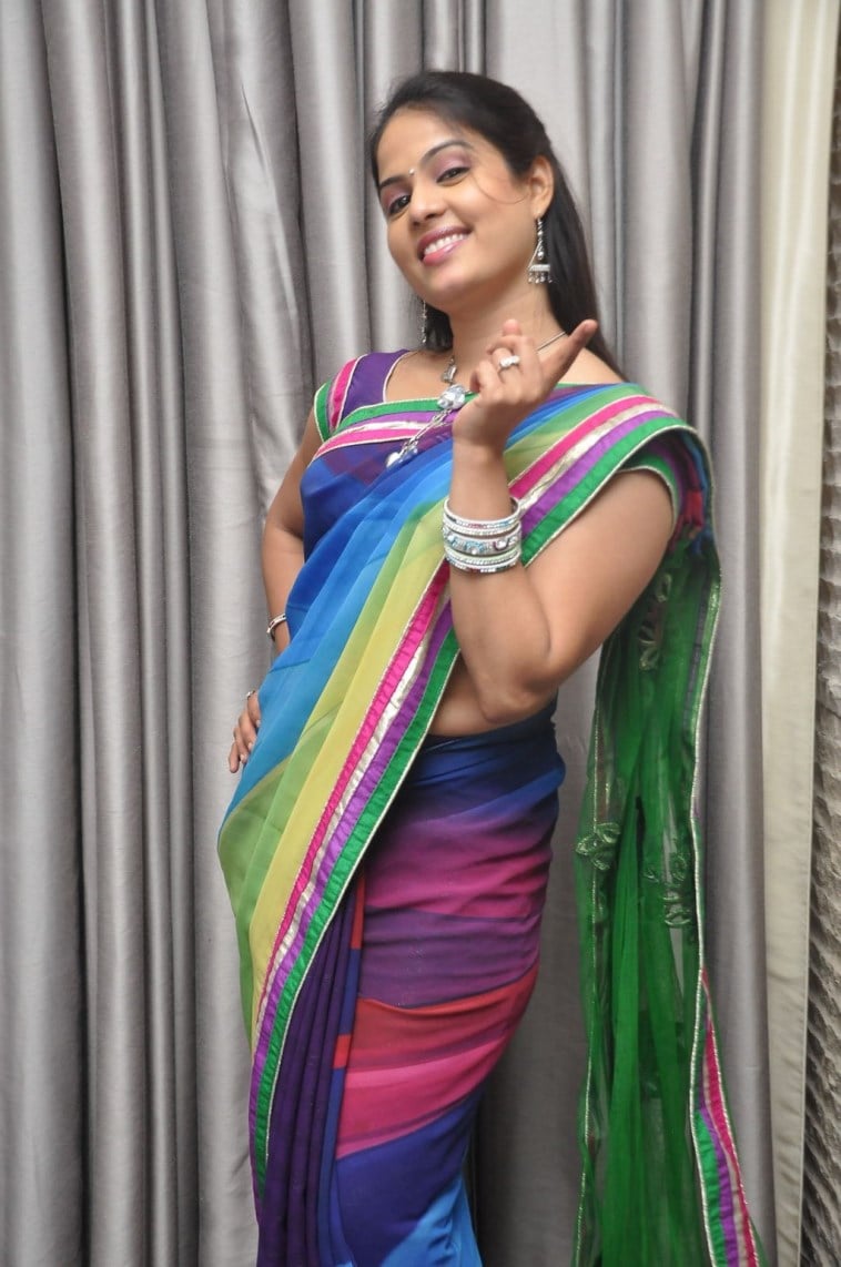 Anchor Chitralekha Saree Photos