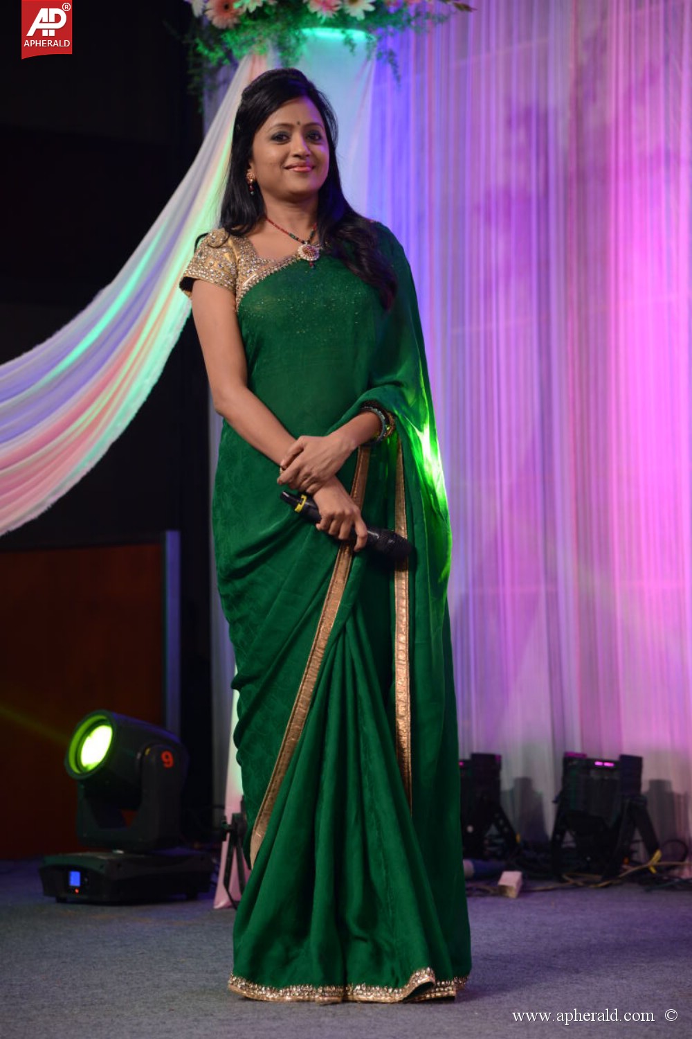 Anchor Suma Saree Photos