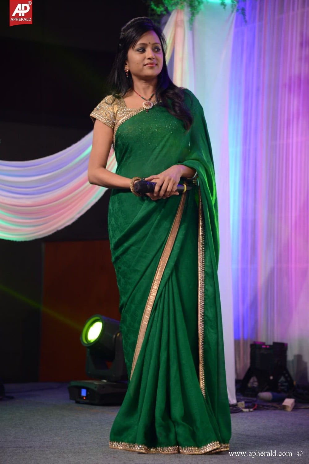 Anchor Suma Saree Photos