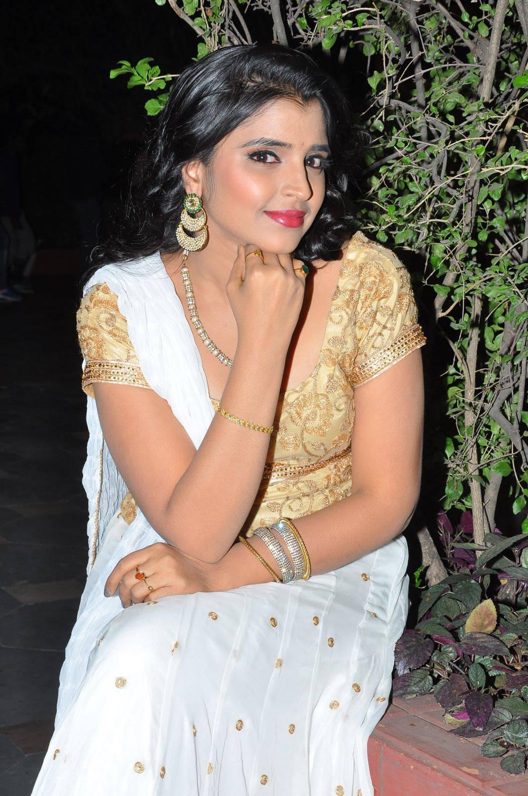 Anchor Syamala Latest Stills