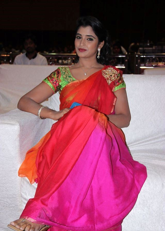 Anchor Syamala Sraree Photoshoot
