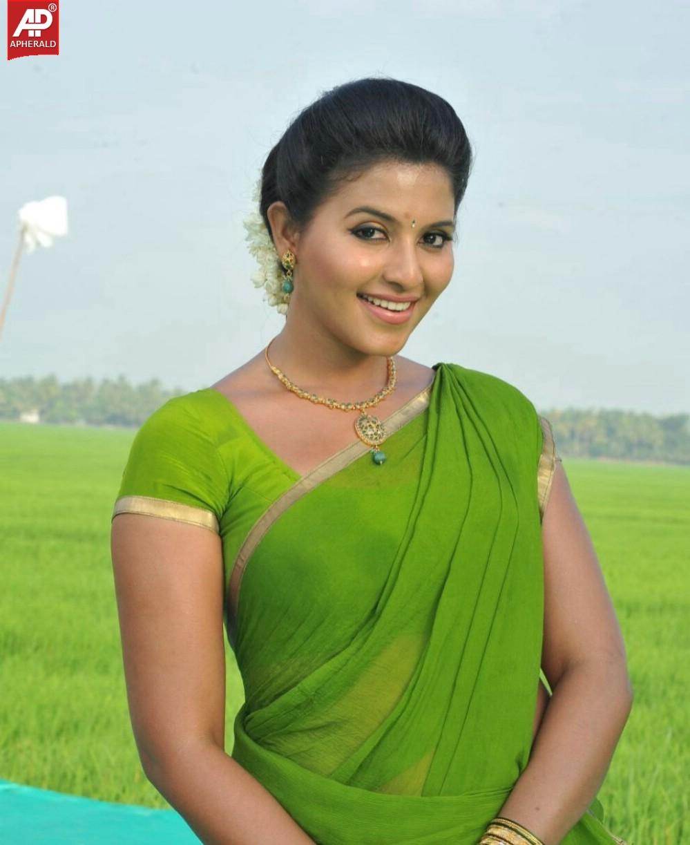 Anjali Beautiful Stills