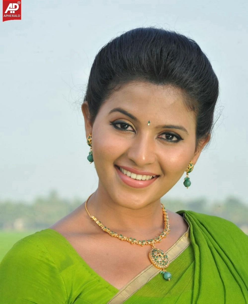 Anjali Beautiful Stills
