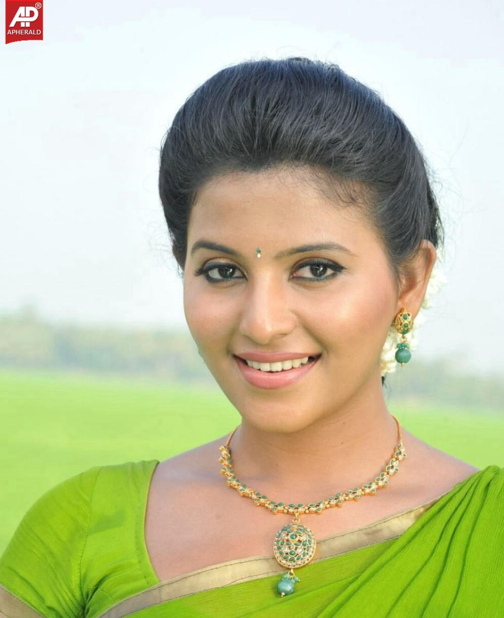 Anjali Beautiful Stills