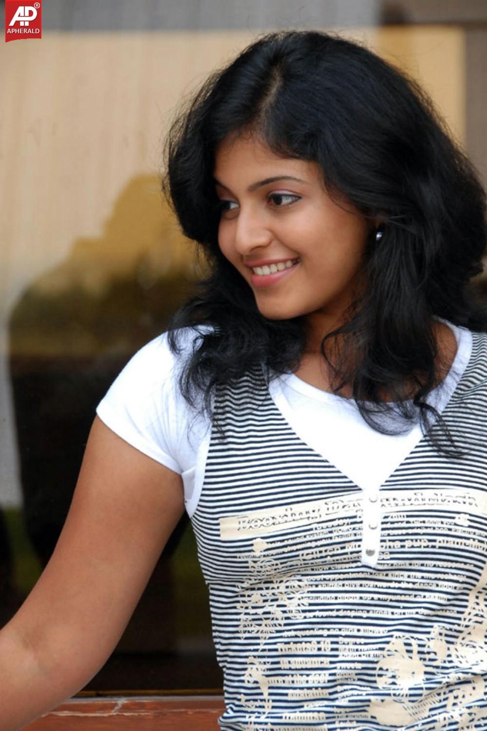 Anjali Latest Photos