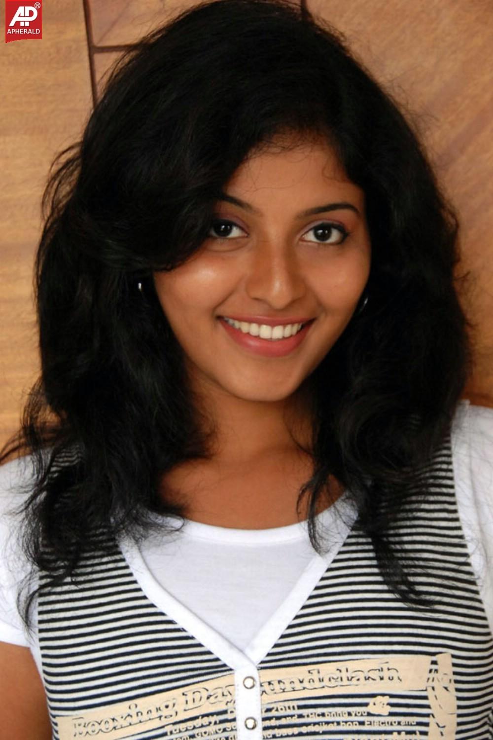 Anjali Latest Photos