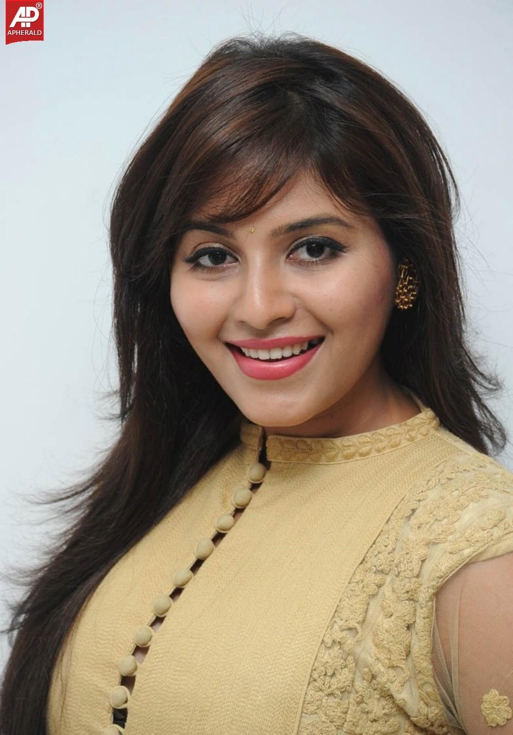 Anjali New Photos