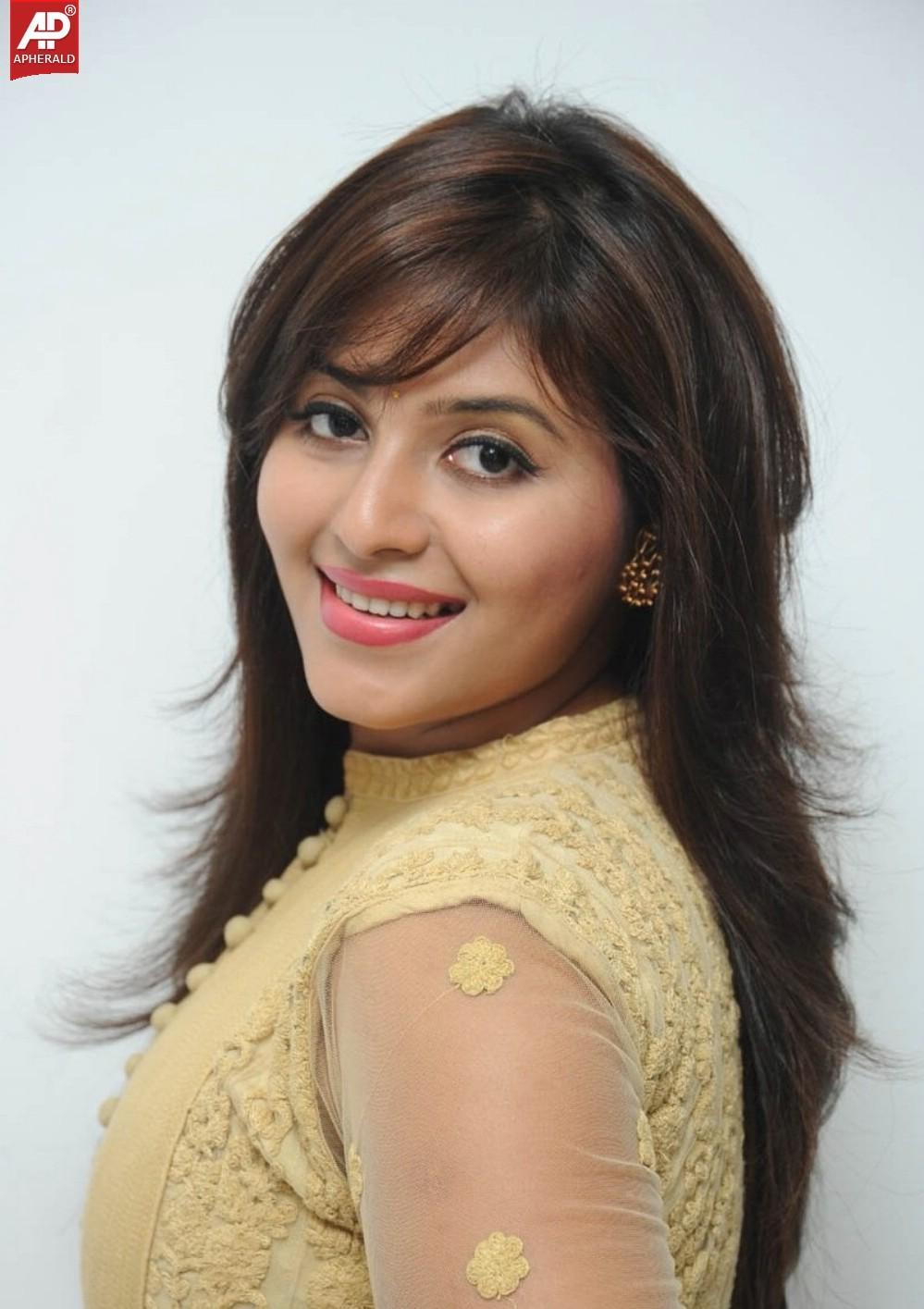 Anjali New Photos