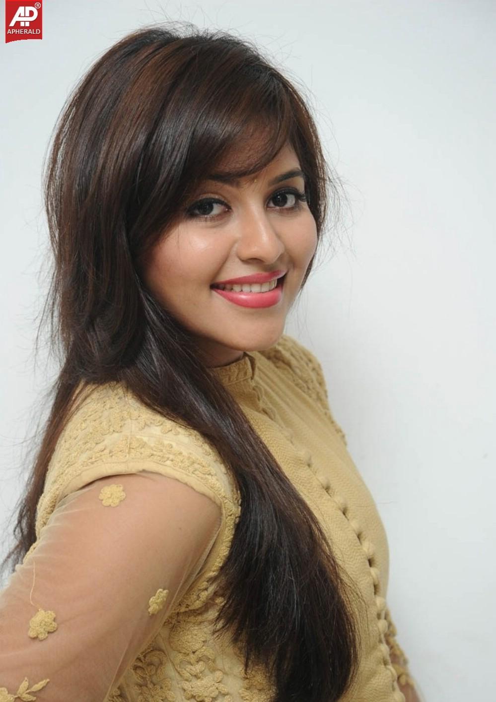 Anjali New Photos