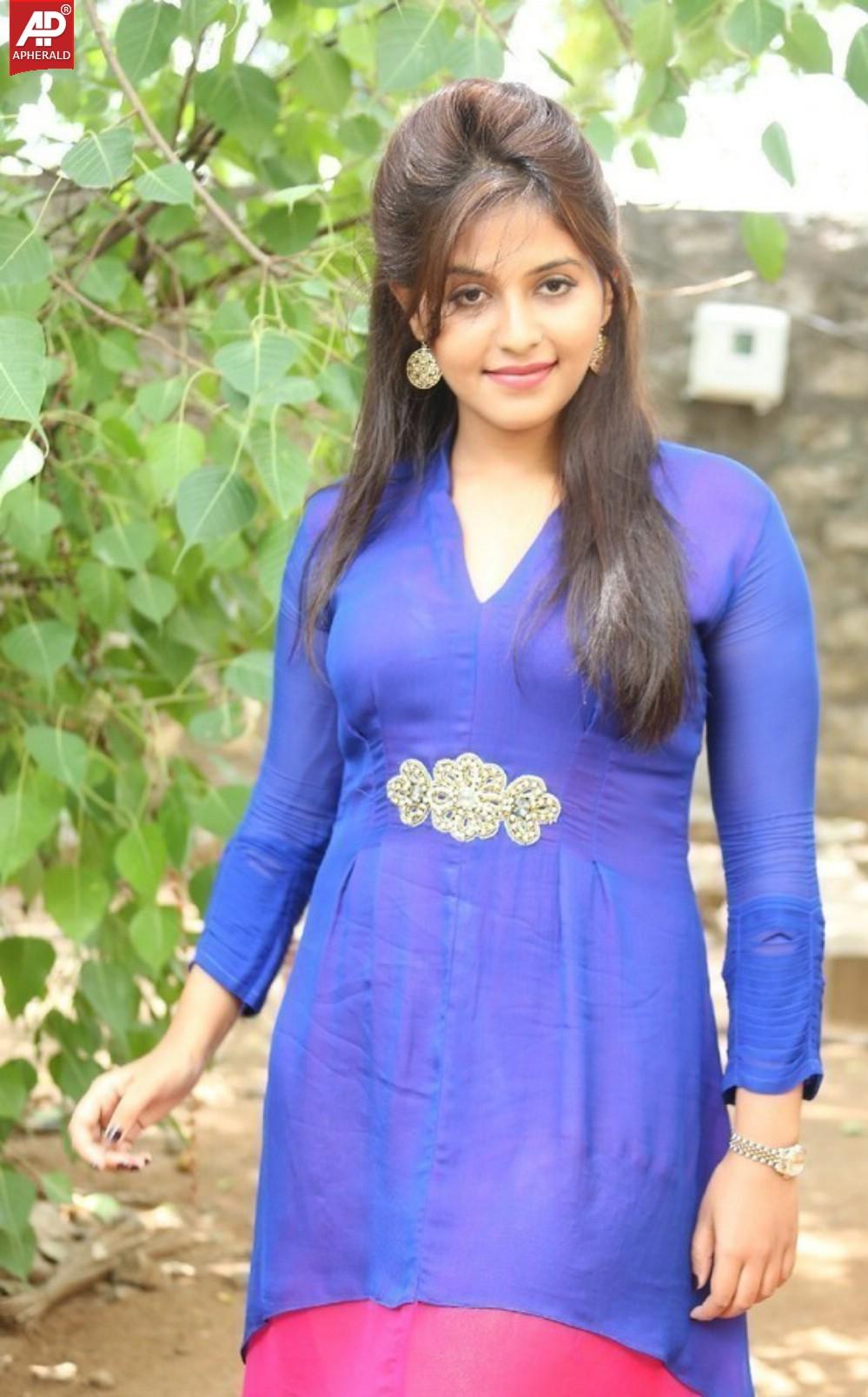 Anjali New Pics