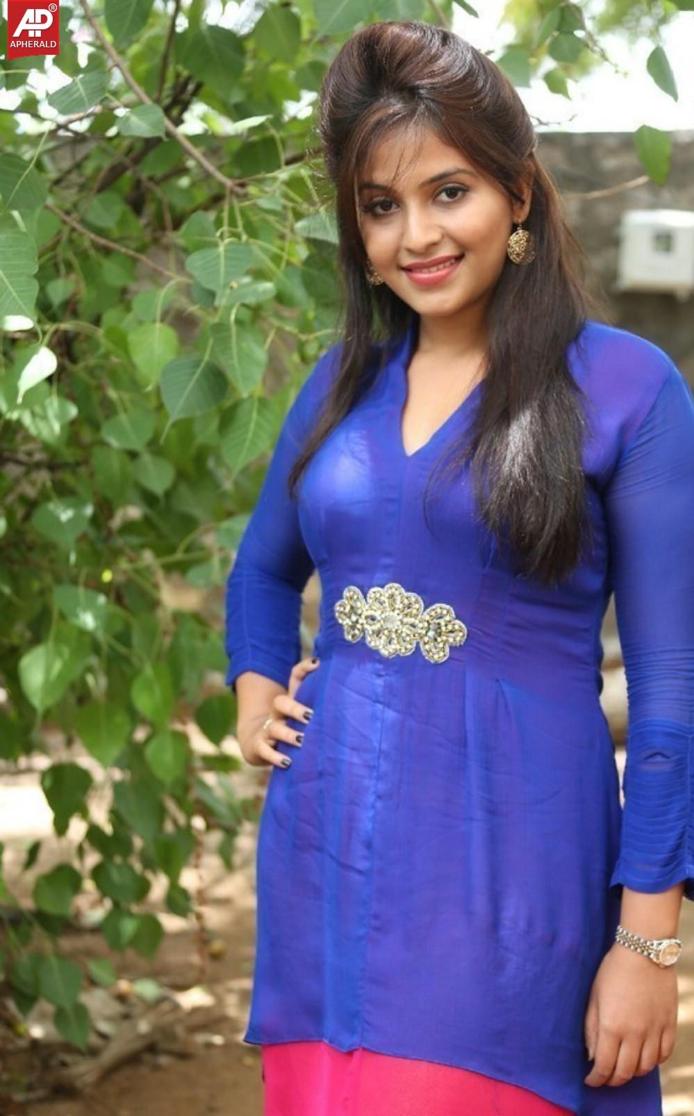 Anjali New Pics