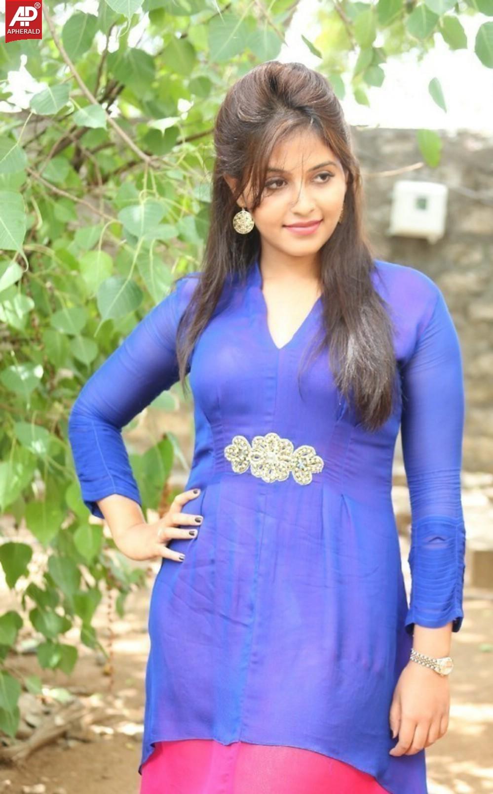 Anjali New Pics