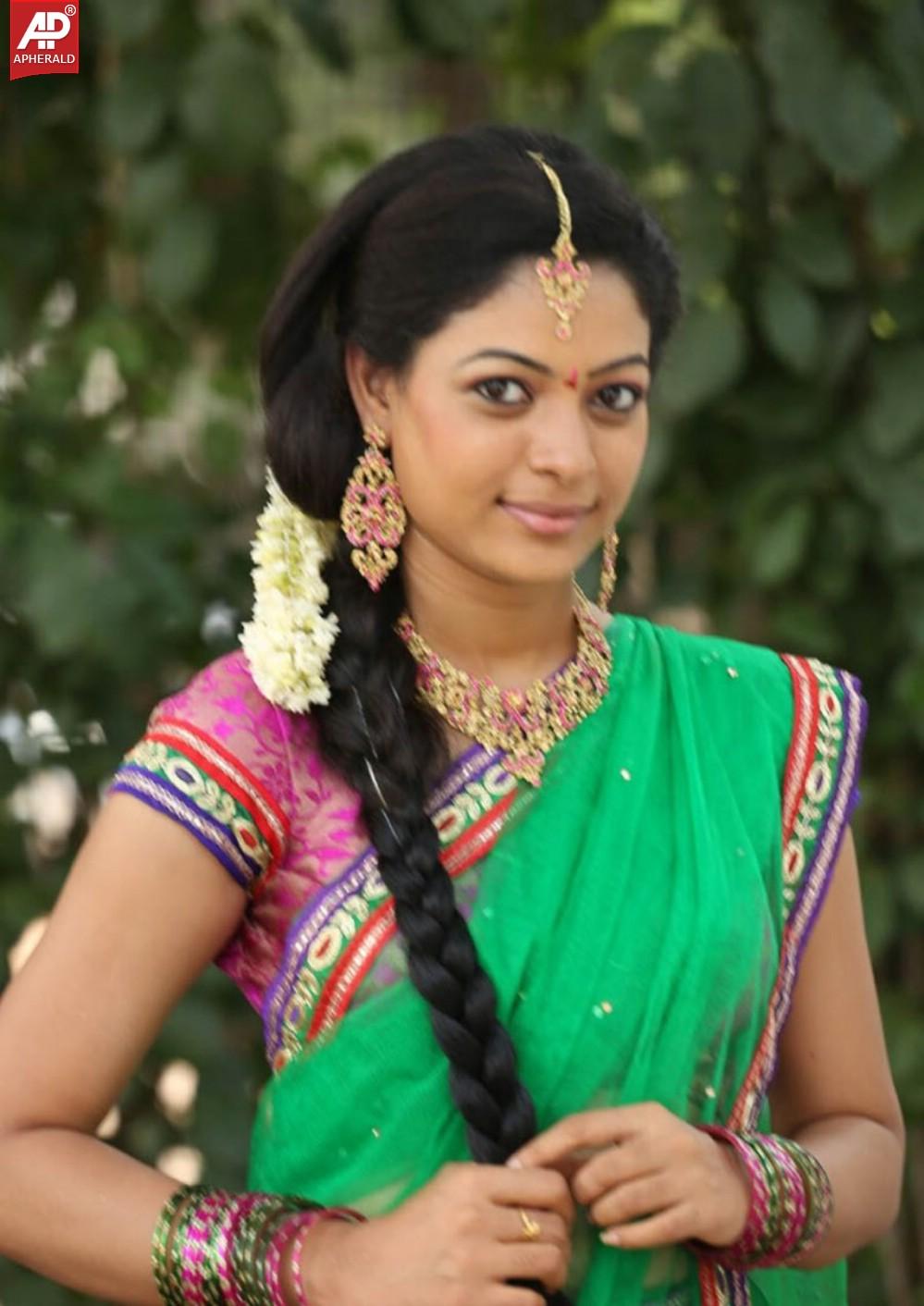 Anjali Rao Sweater Anjali Rao Latest Photos in Saree