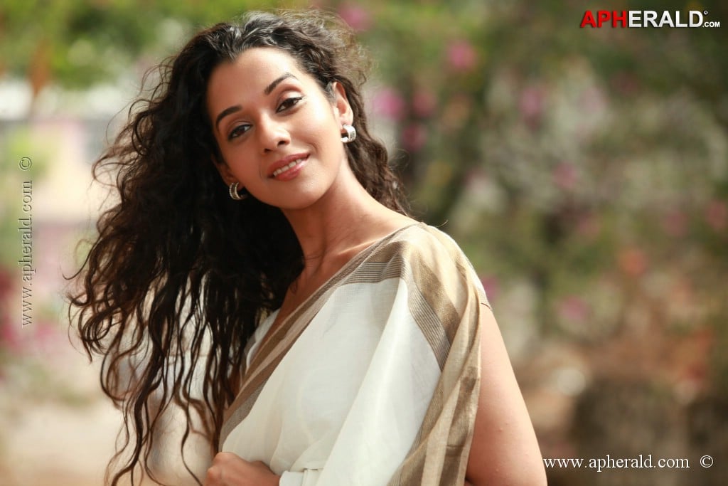 Anu Priya New Photos