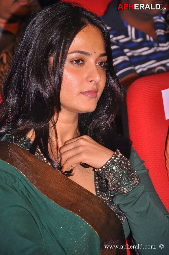Anushka at Singam 2 Audio Launch