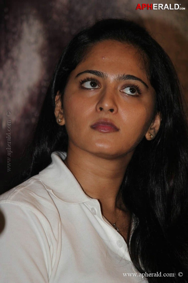 Anushka Shetty New Gallery