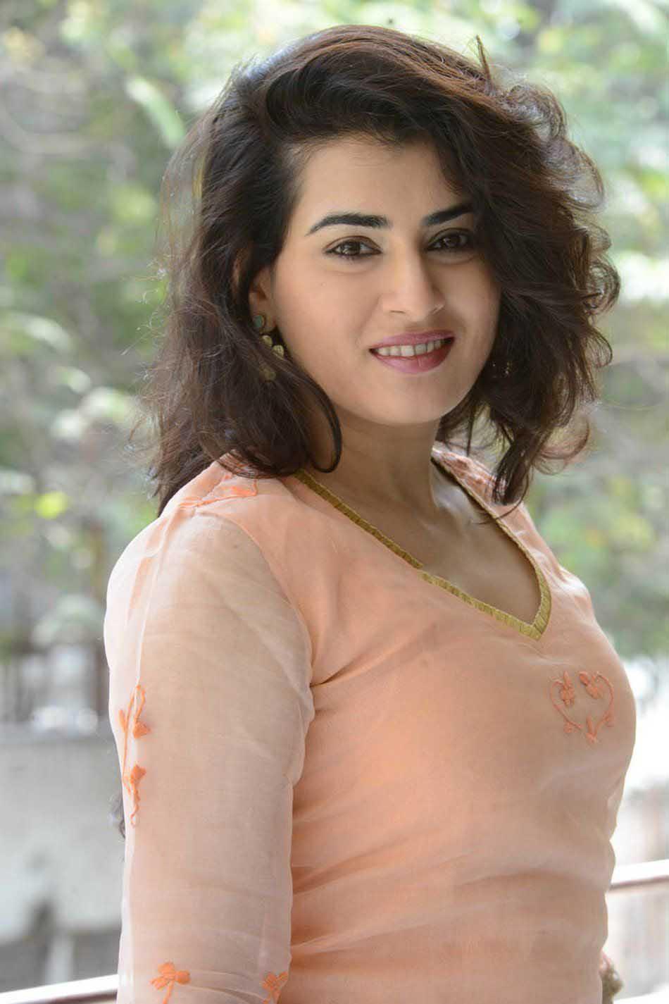 Archana beautiful Pics