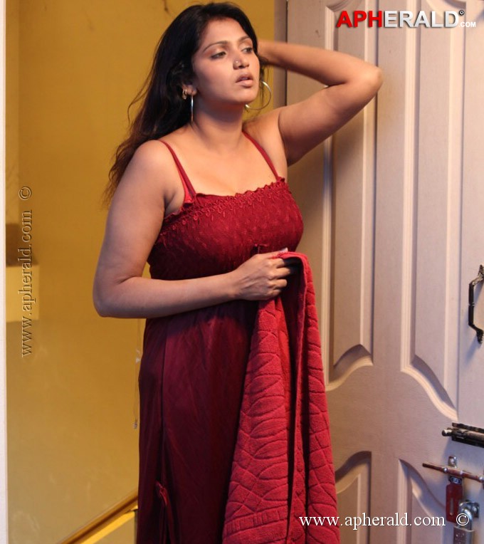 bhuvaneswari Spicy Pics