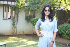 Bindhu Madhavi Stills At Tamiluku En Ondrai Aluthavum Interview