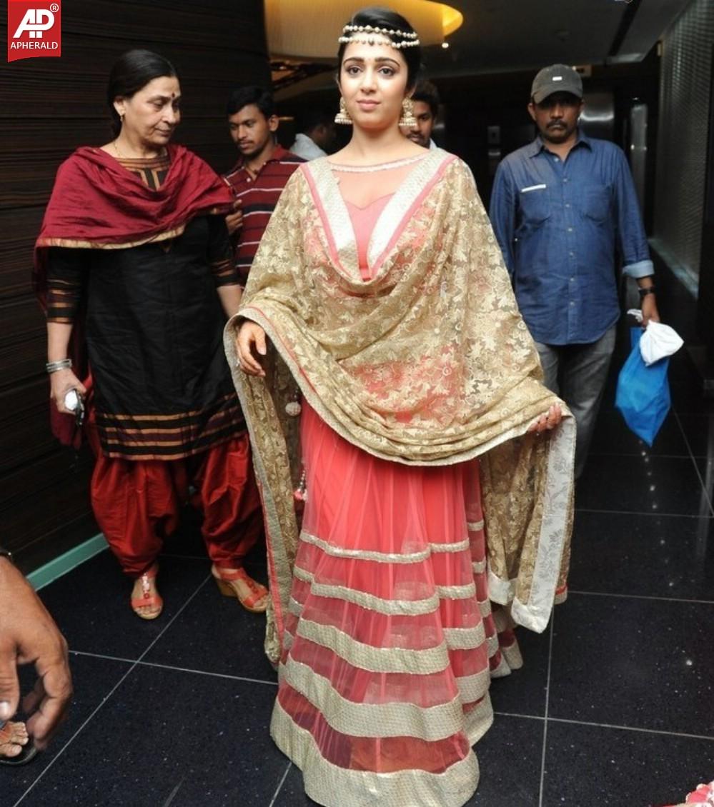 Charmi at TC Fashion Week 14