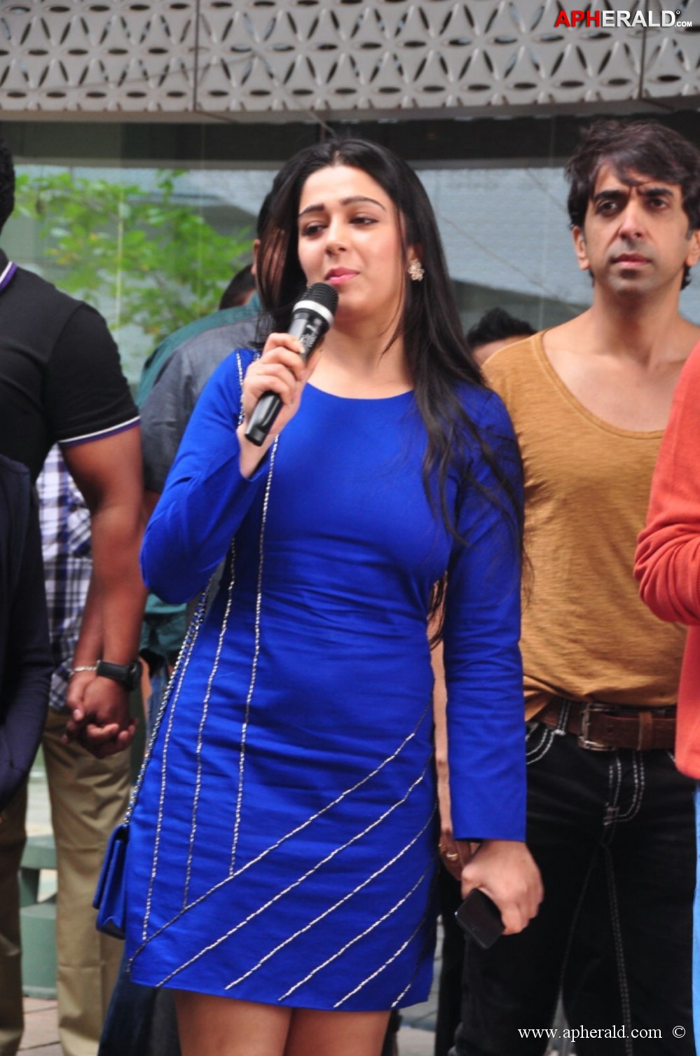 Charmi at Yes Mart Launch
