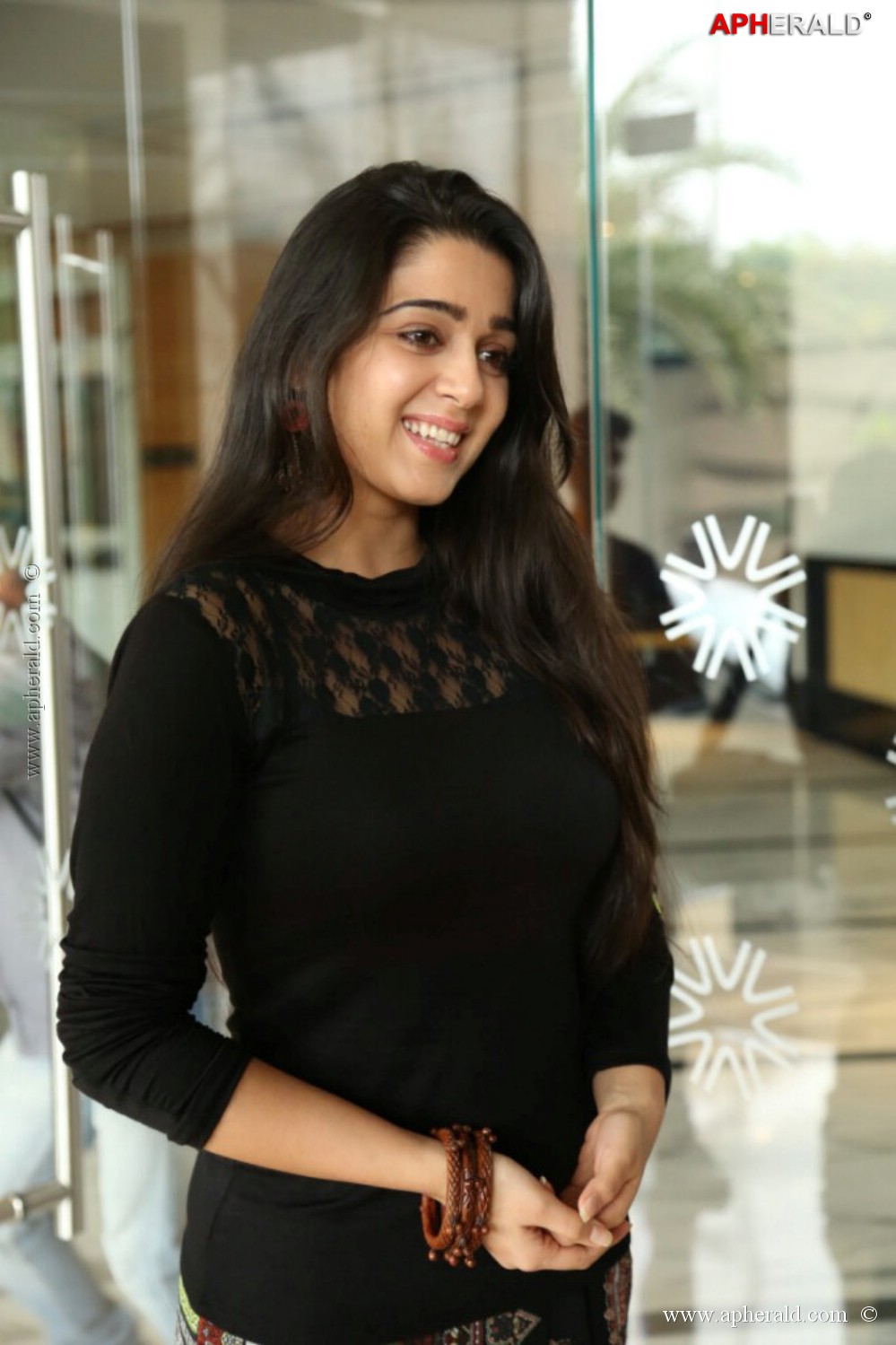 Charmi Latest Spicy Photos