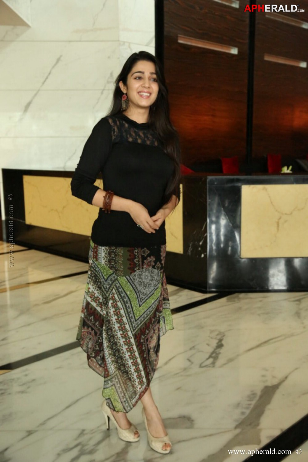 Charmi Latest Spicy Photos