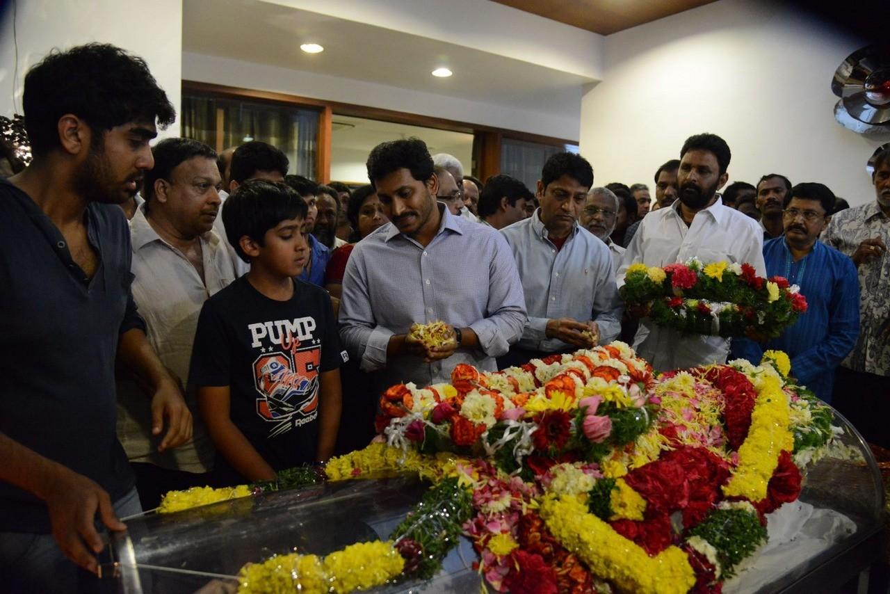 D Ramanaidu Condolences Photos