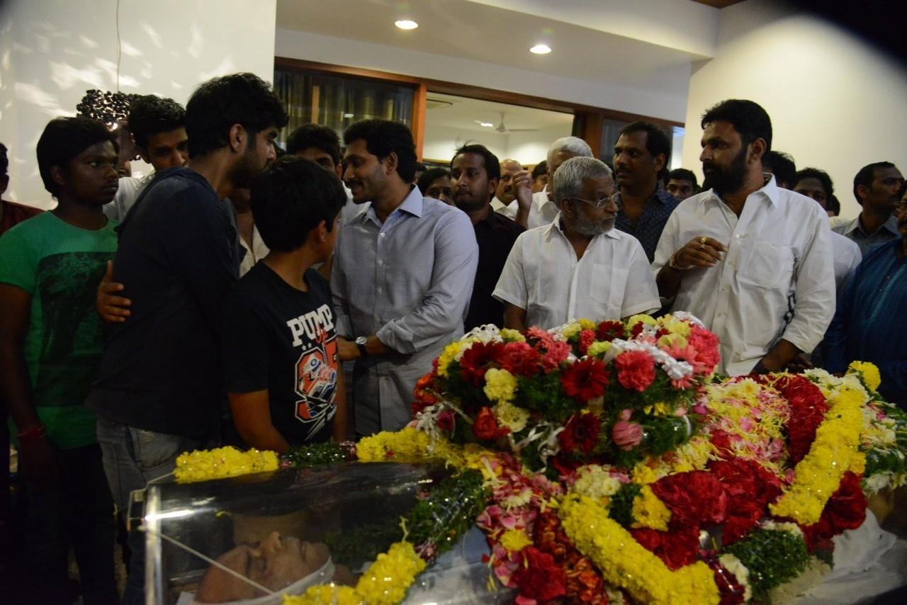 D Ramanaidu Condolences Photos