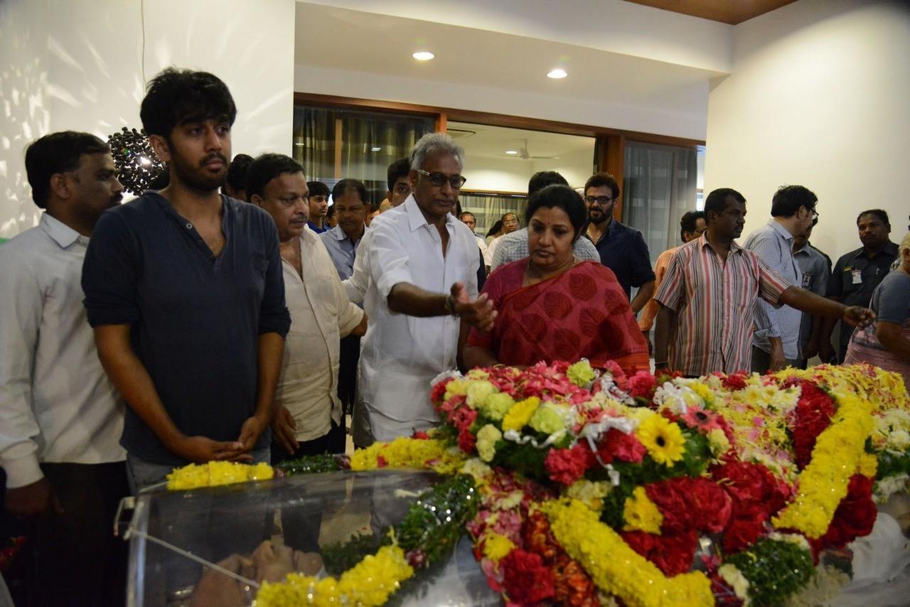 D Ramanaidu Condolences Photos