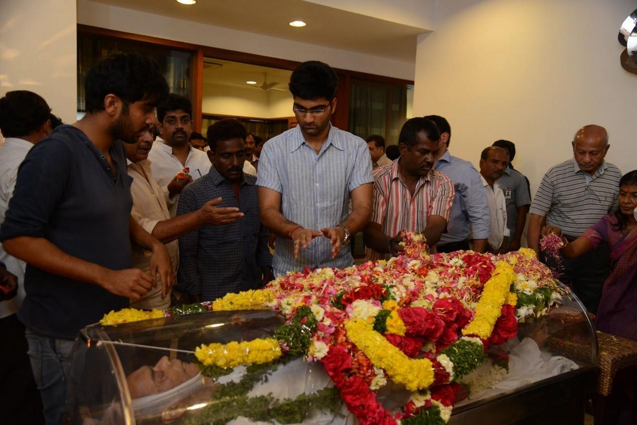 D Ramanaidu Condolences Photos