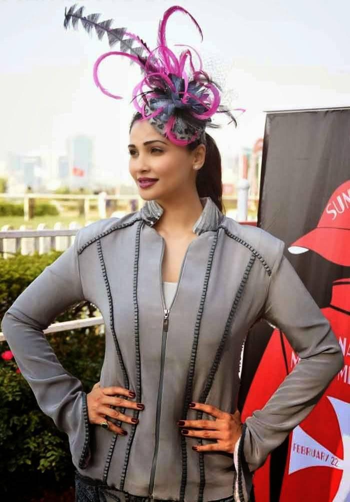 Daisy Shah Photos At Poonawala Race