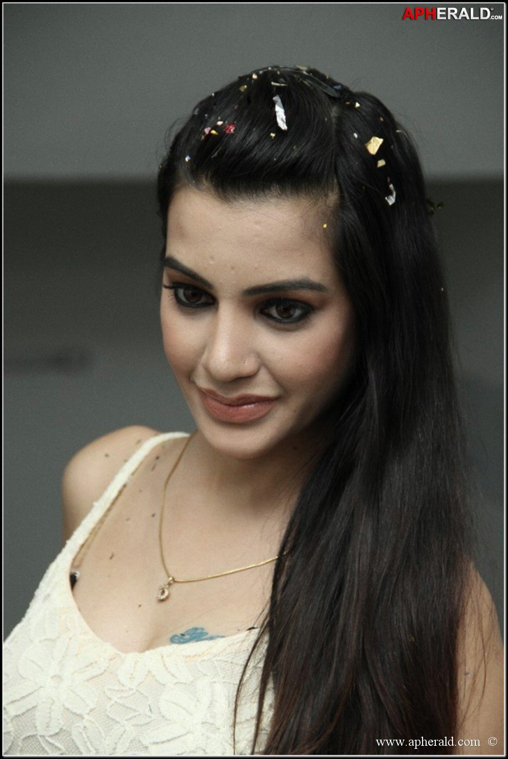 Deeksha panth Hot Stills