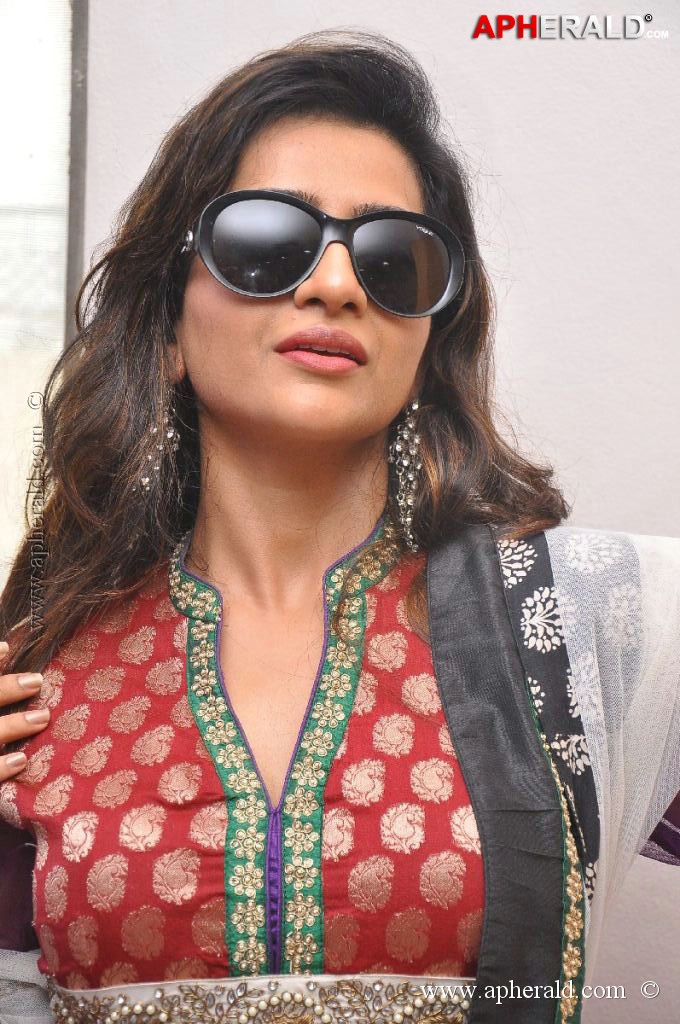 Devana Latest Stills