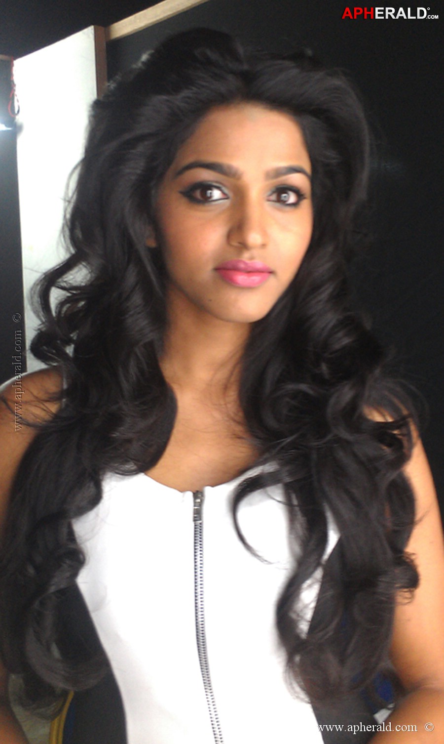 Dhansika Spicy Photos