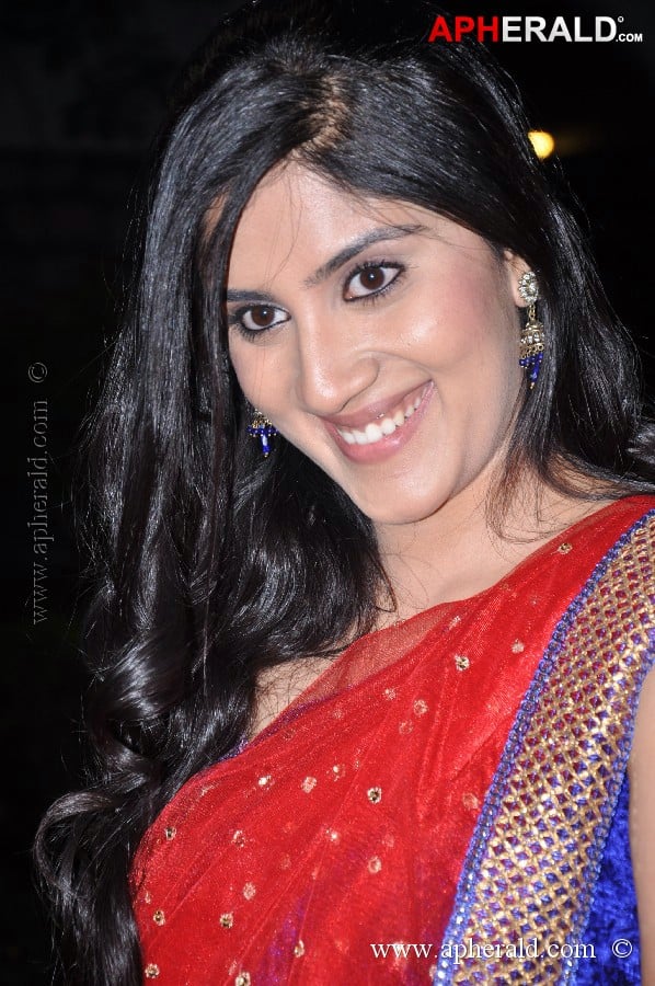 Dhanya Balakrishna Photos