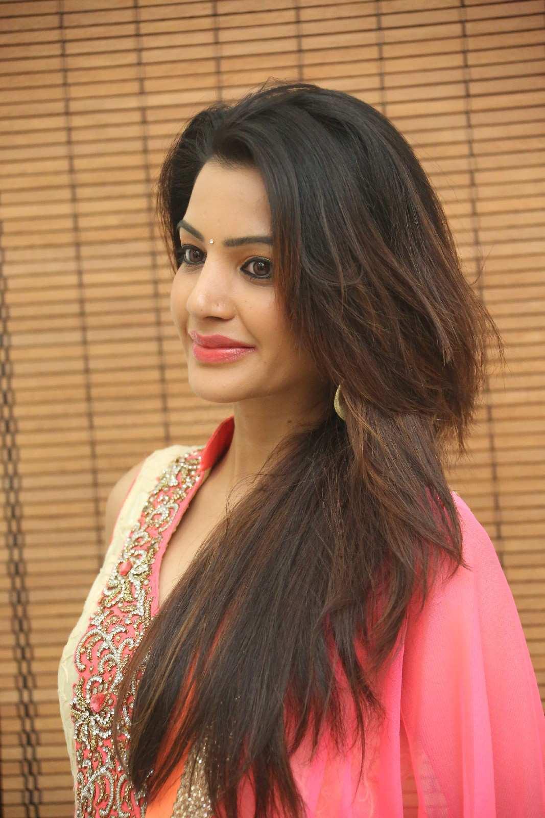 Diksha Panth Latest Stills