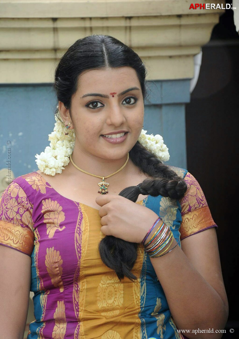 divya nagesh new photos