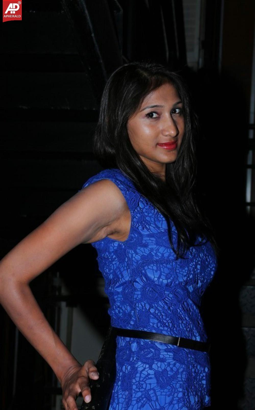 Divya New Pics