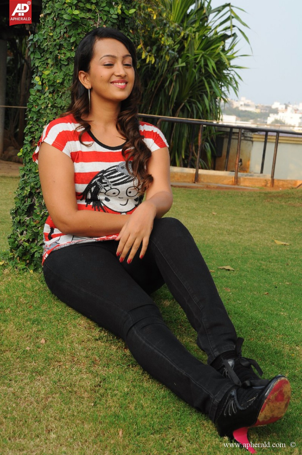 Ester Noronha Pics