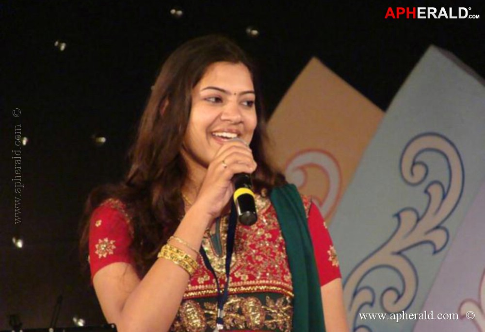 Geetha Madhuri Photos