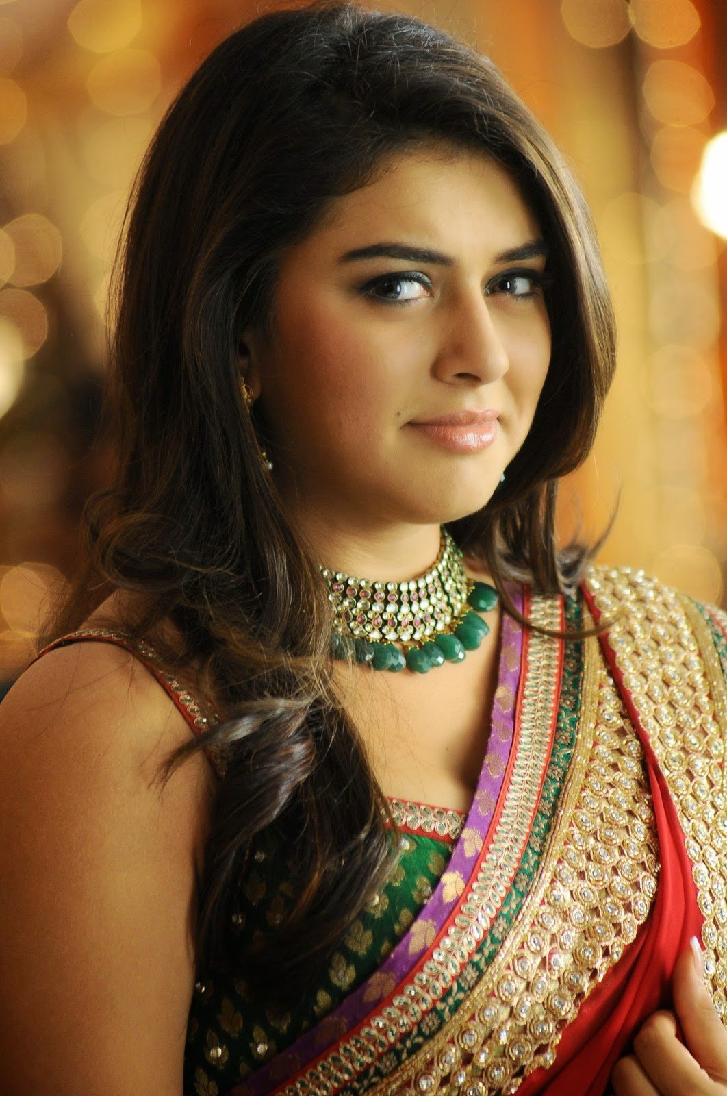 Hansika Stills in Aranmanai Movie