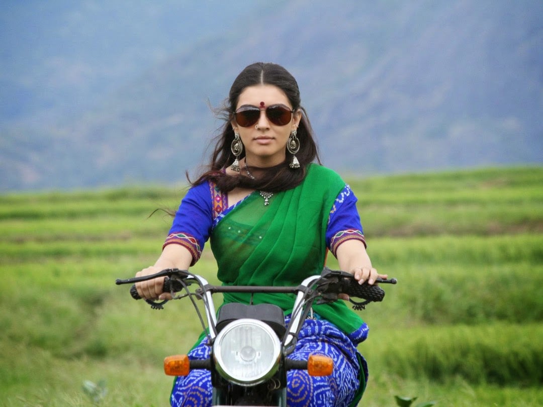 Hansika Stills in Aranmanai Movie