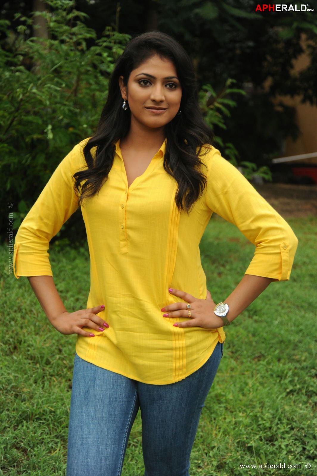 Hari Priya latest pics