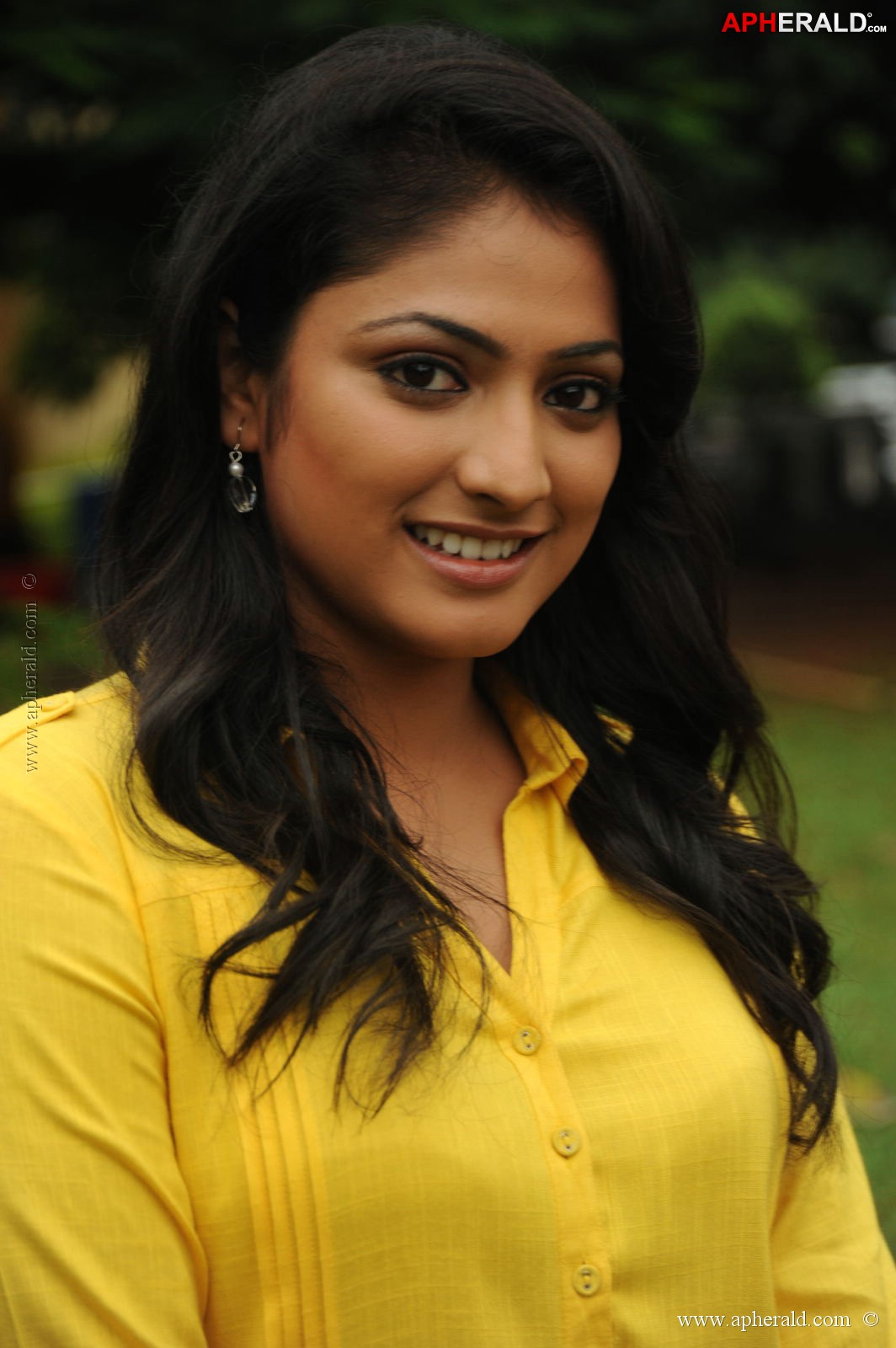 Hari Priya latest pics