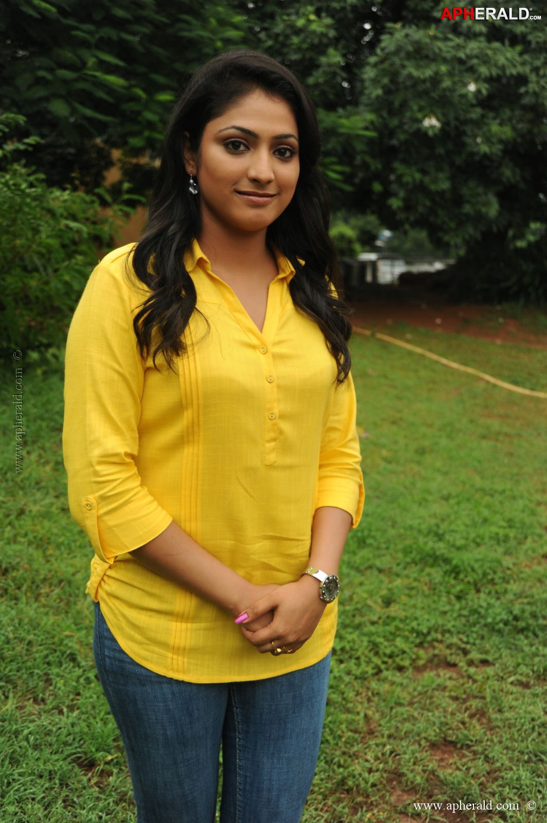 Hari Priya latest pics